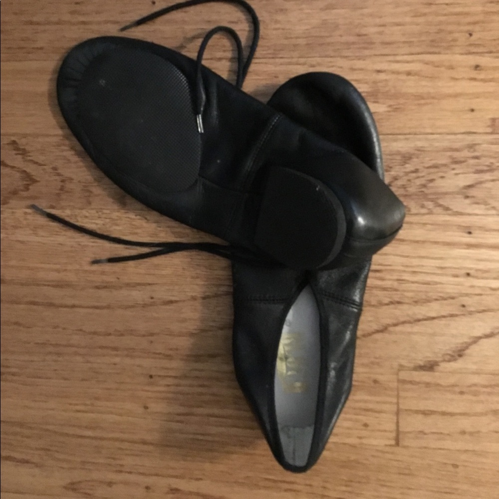 Split sole leather Bloch jazz shoes